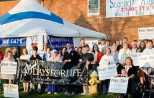Pro-lifers participate in the 40 Days for Life spring campaign in Fort Wayne, Ind.   40daysforlife.com.