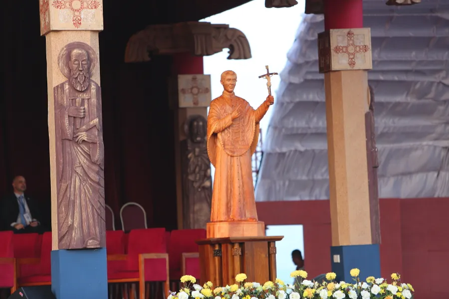 A statue of St. Joseph Vaz at the Jan. 14 canonization Mass in Colombo, Sri Lanka. ?w=200&h=150
