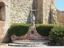St. Junipero Serra statue, San Juan Capistrano. 
