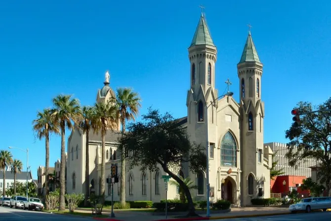 St Marys Cathedral Houston Credit  via Flickr CC BY SA 20