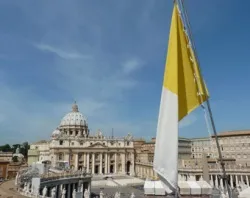 St. Peter's Basilica and the Vatican flag.?w=200&h=150