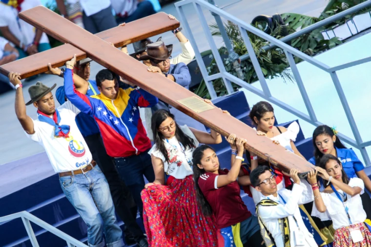 Pope Francis at World Youth Day: Heal the 'wearied hope ...