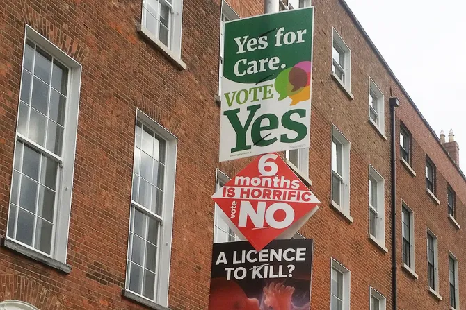 Street scene of Georgian terrace in Dublin with posters from the May 2018 referendum campaign Credit Blue Haired Lawyer CC 30 CNA