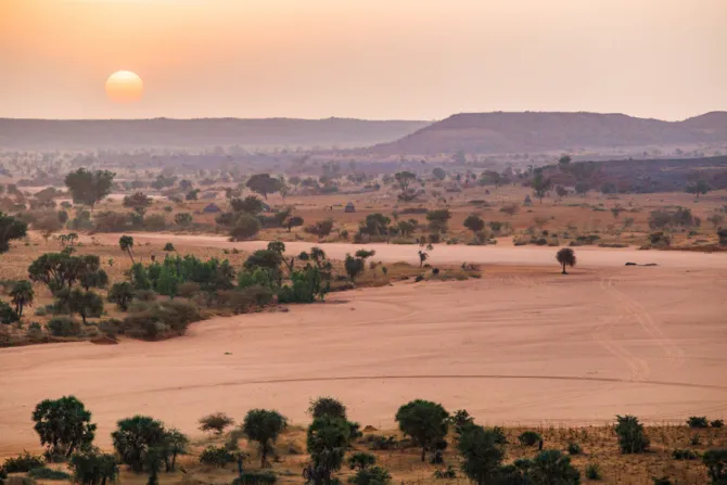 Sunset over the Sahel in Niger Credit Madalin Olariu  Shutterstock