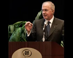 Supreme Knight Carl A. Anderson addresses the membership seminar during the 130th Supreme Convention. ?w=200&h=150