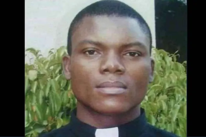Nigerian priest killed as car set ablaze | Catholic News Agency