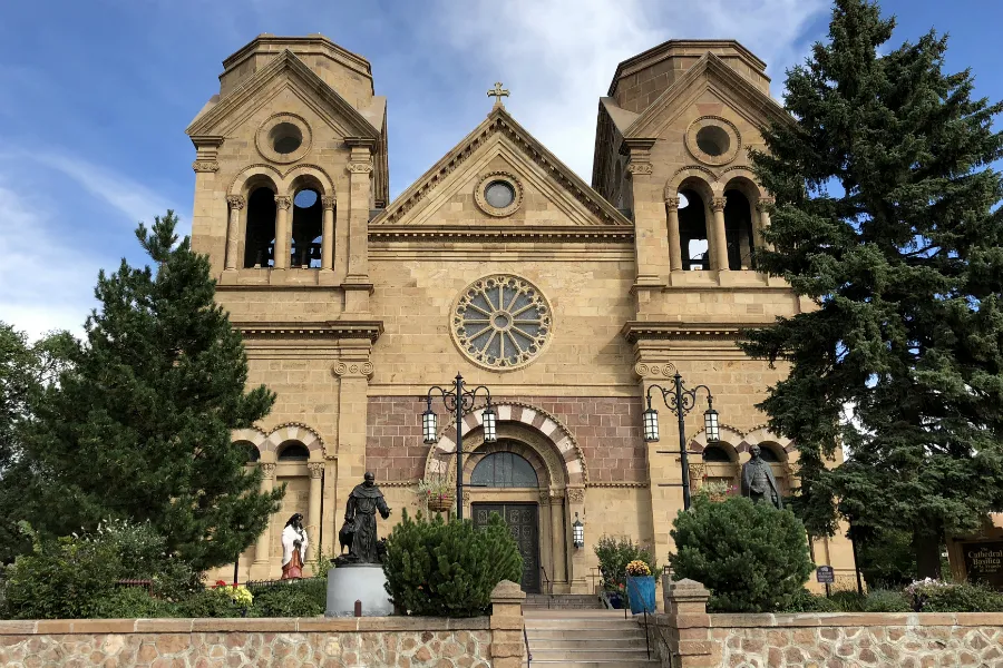 The Cathedral Basilica of St. Francis of Assisi in Santa Fe.?w=200&h=150