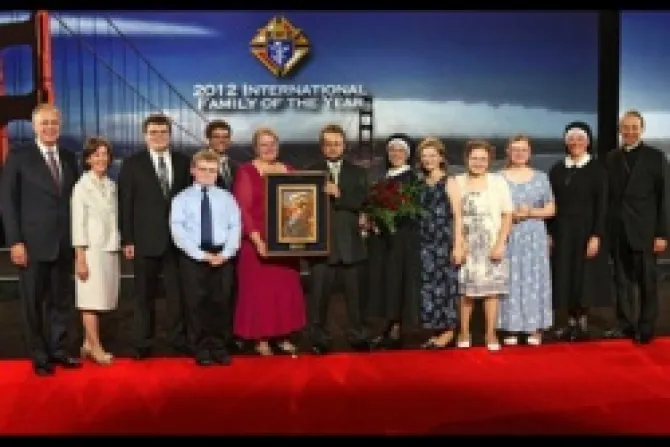 The Donald Paul and Marcia Gilbert family of Council 12923 in Campbellsville Kentucky were named the 2012 International Family of the Year Credit Knights of Columbus CNA 8 10 12