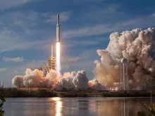 Falcon Heavy. Public Domain.
