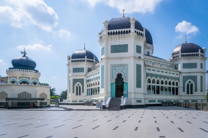 The Great Mosque of Medan Credit By Uskarp Shutterstock