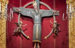 The Holy Face of Lucca crucifix in the Cathedral of St. Martin.   Federico Magonio/Shutterstock.