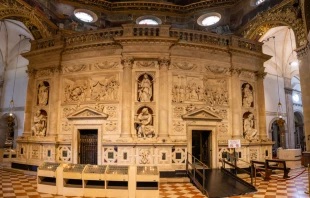 The Holy House of Our Lady in the Shrine of Loreto.   Tatiana Dyuvbanova / Shutterstock.