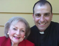 Fr. Andrews poses with Betty White?w=200&h=150