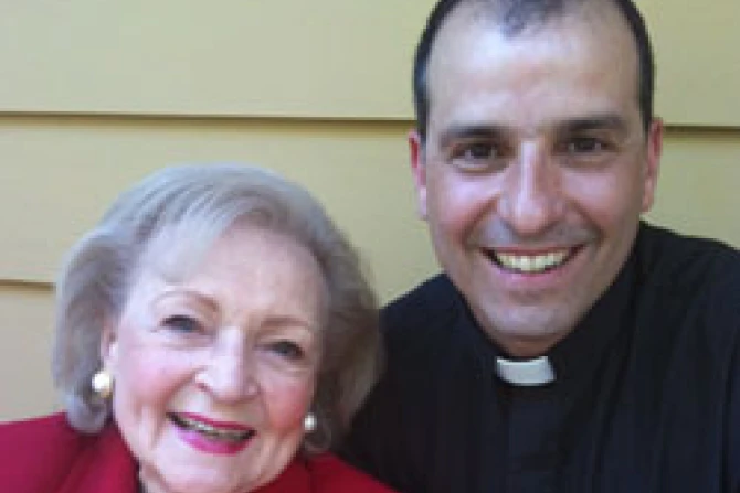 The Last Valentine Fr Eric Andrews Betty White CNA US Catholic News 1 27 11