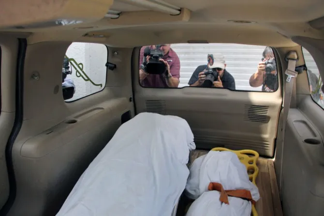 The corpses of migrant Oscar Martinez and his daughter Angie Valeria are transported to the forensic service in Matamoros Tamaulipas Mexico June 26 2019 Credit Marco Rodriguez AFP Getty I