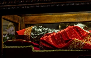 The display of St. Timothy’s relics at the altar of St. Paul’s conversion in St. Paul’s Outside the Walls.   Daniel Ibanez / CNA.