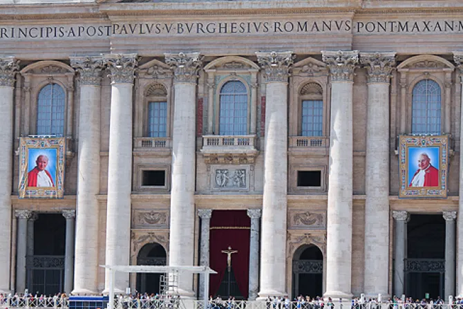 The images of Pope John XXIII and Pope John Paul II hanging from the facade of St Peters Basilica at the Vatican April 25 2014 Credit Lauren Cater CNA CNA 4 25 14