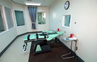The lethal injection room at San Quentin State Prison, completed in 2010.   CACorrections (California Department of Corrections and Rehabilitation) via Wikimedia.