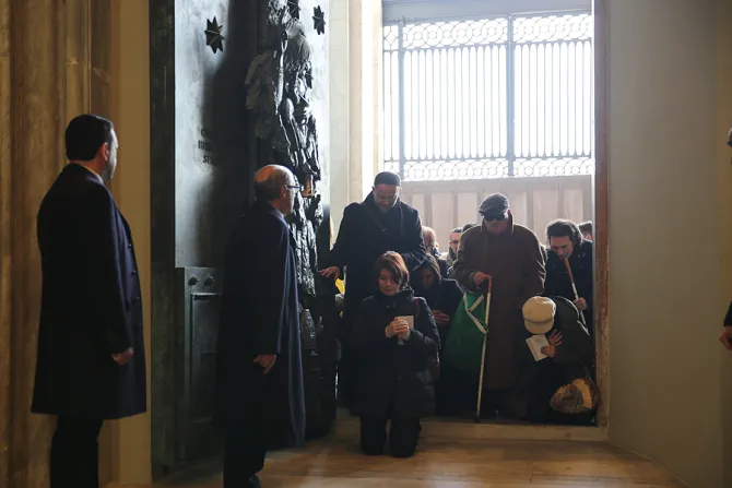 The opening of the Holy Doors 2 at St John Lateran for Gaudete Sunday on Dec 13 2015 Credit Daniel Ibanez CNA 12 13 15