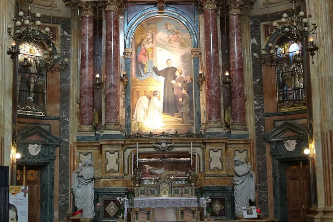 The tomb of St Bosco in the Basilica di Maria Ausiliatrice at the Salesian Centre in Valdocco Complex Turin Italy May 11 Credit Bohumil Petrik CNA 5 11 15