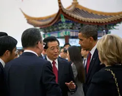 Chinese president Hu Jintao speaks with President Obama during a 2009 visit to China?w=200&h=150