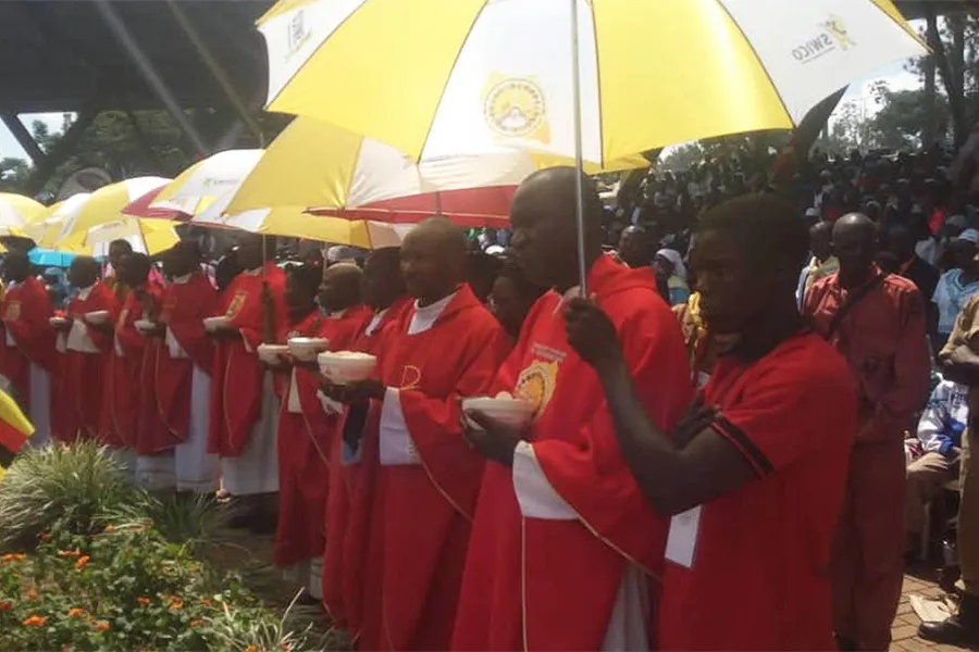 Ugandan priests celebrate Mass at the Basilica of the Uganda Martyrs, June 3, 2018. ?w=200&h=150