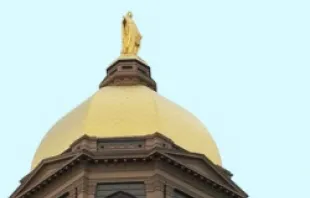 The famous golden dome of the administrations building at the University of Notre Dame. File Photo-CNA. 