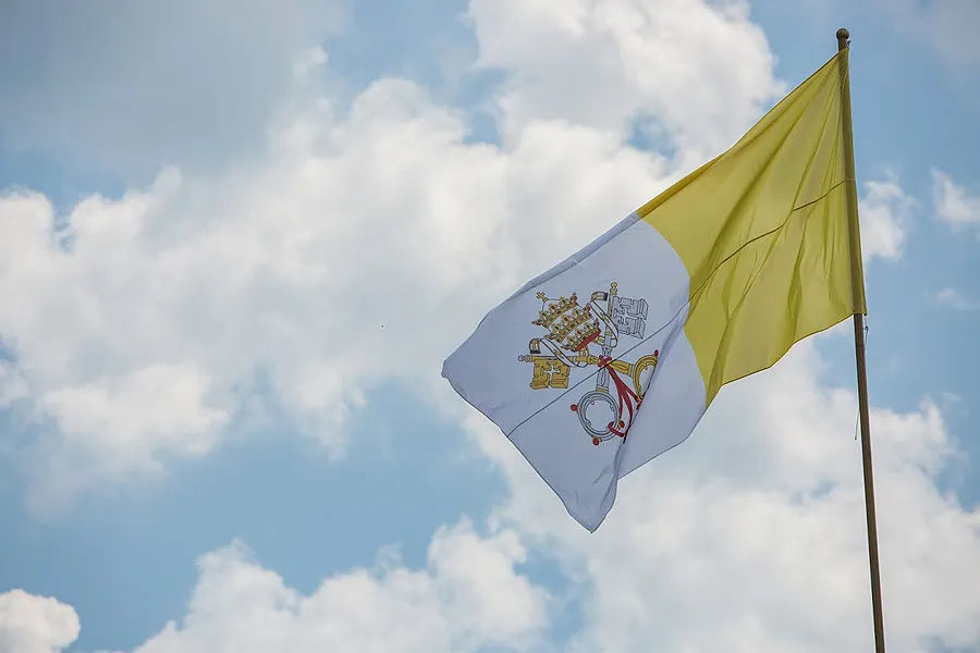 The Vatican flag. ?w=200&h=150