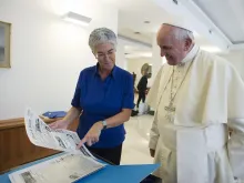 Vatican Journalist Aura Miguel with Radio Renascença interviews Pope Francis Sept. 8, 2015. 
