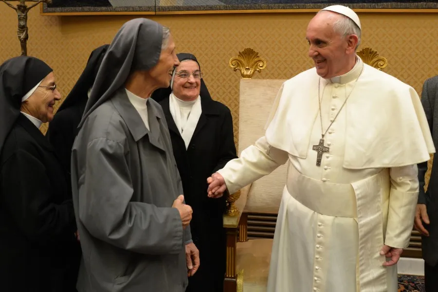 Pope Francis greets his second cousin, Sister Ana Rosa Sivori, in 2013. ?w=200&h=150