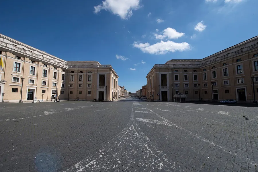 Vatican offices on an empty Papa Pio XII Square. ?w=200&h=150