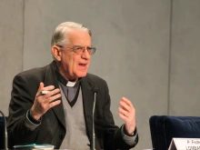 Vatican spokesman Fr. Federico Lombardi at the Vatican Press Office on Feb. 11, 2015. 