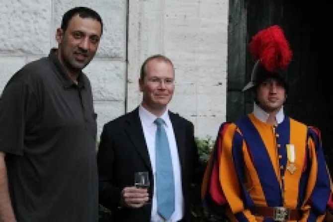 Vlade Divac poses with Corporal Urs and an unnamed Swiss Guard inside the barracks on April 18 2013 Credit Stephen Driscoll CNA