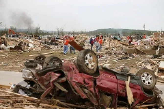 Volunteers help clean up debris April 29 2014 after a tornado ripped through Vilonia Arkansas on April 27 Credit Mark Wilson Getty Images News Getty Images CNA 4 29 14