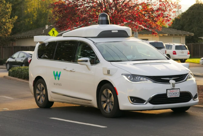 Waymo Chrysler Pacifica in Los Altos 2017