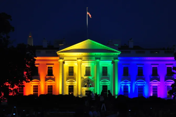 White_House_rainbow_zhephotography_Shutterstock.jpg