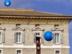 Balloons for world peace rise above St. Peter's Square during the first Angelus of 2013.?w=200&h=150