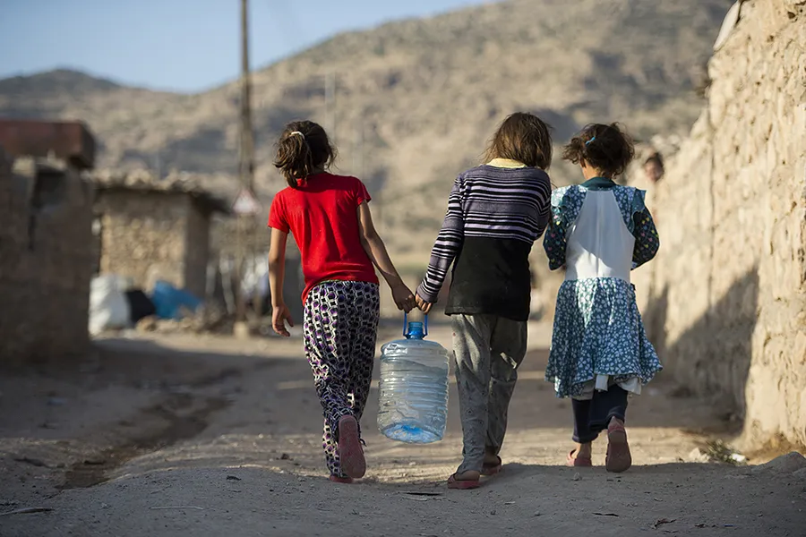 Yazidi children at a refugee camp. ?w=200&h=150