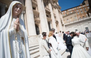 A statue of the Blessed Virgin Mary in St. Peter's Square during the Wednesday General Audience with Pope Francis on April 22, 2015.   © L'Osservatore Romano