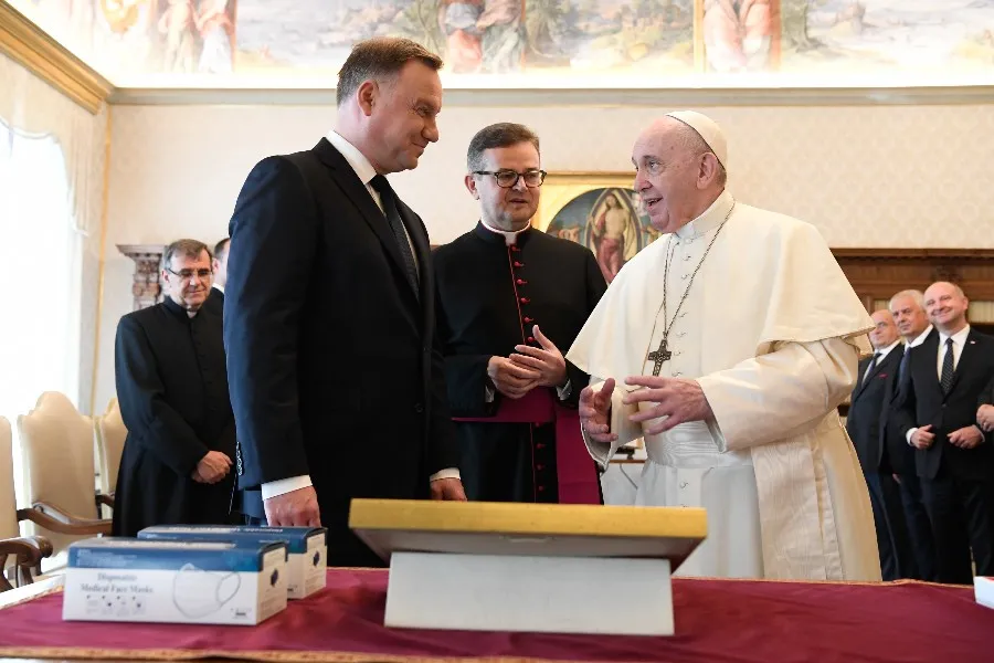 Polish President Andrzej Duda meets Pope Francis at the Vatican Sept. 25, 2020. ?w=200&h=150