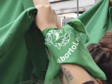 Reference image / green handkerchief used by promoters of abortion.