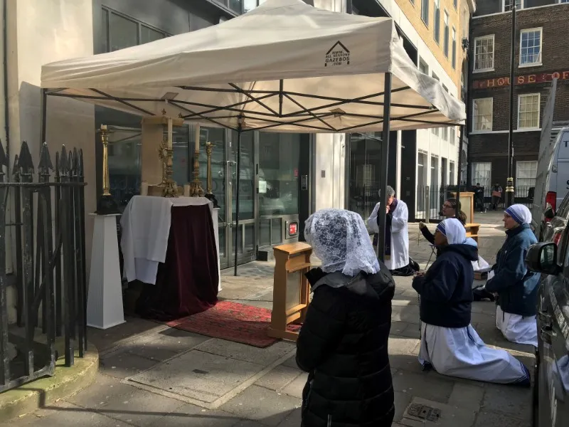 Adoration takes place outside St. Patrick’s, Soho, in London’s West End. Courtesy: St. Patrick’s, Soho?w=200&h=150
