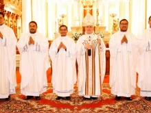 Arequipa Archbishop Javier Del Río Alba is pictured here with the diocese’s newly ordained priests on Sept. 29, 2025.