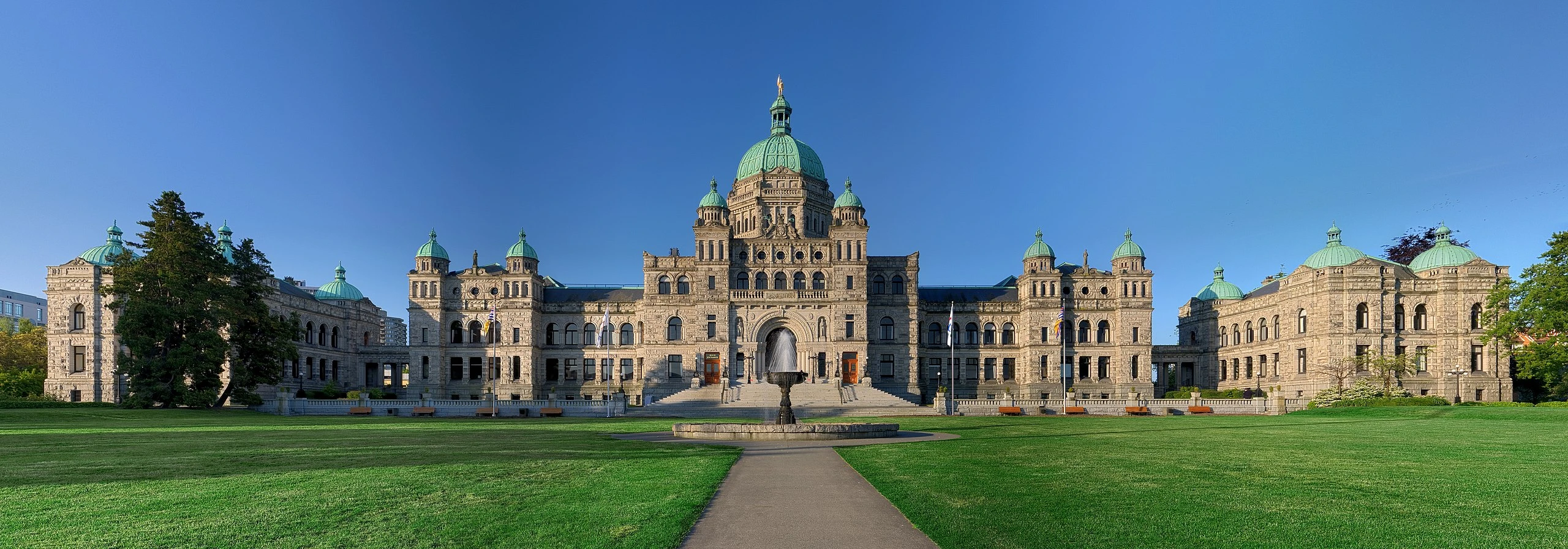 The British Columbia Parliament Buildings in Victoria, British Columbia, Canada?w=200&h=150