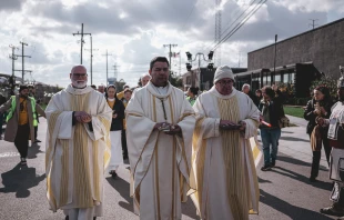 Auxiliary Bishop Jose María García-Maldonado and spiritual leaders attempt to bring Communion to detainees at the Broadview, Illinois, facility and were not admitted Nov. 1, 2025. Credit: Bryan Sebastian, courtesy of Coalition for Spiritual and Public Leadership