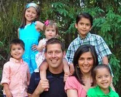 Rachel Campos-Duffy with her husband children?w=200&h=150