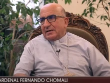Cardinal Fernando Chomali speaks with ACI Prensa correspondent Julieta Villar during a January 2025 interview.