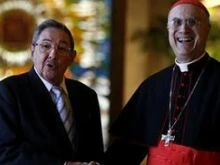 Raul Castro / Cardinal Tarcisio Bertone