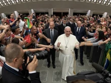 Pope Francis with members of the Catholic Charismatic Renewal in 2019.