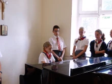 Students at St. Thomas More School in Austria learn the importance of critical thinking, with an emphasis on logic over sole memorization.